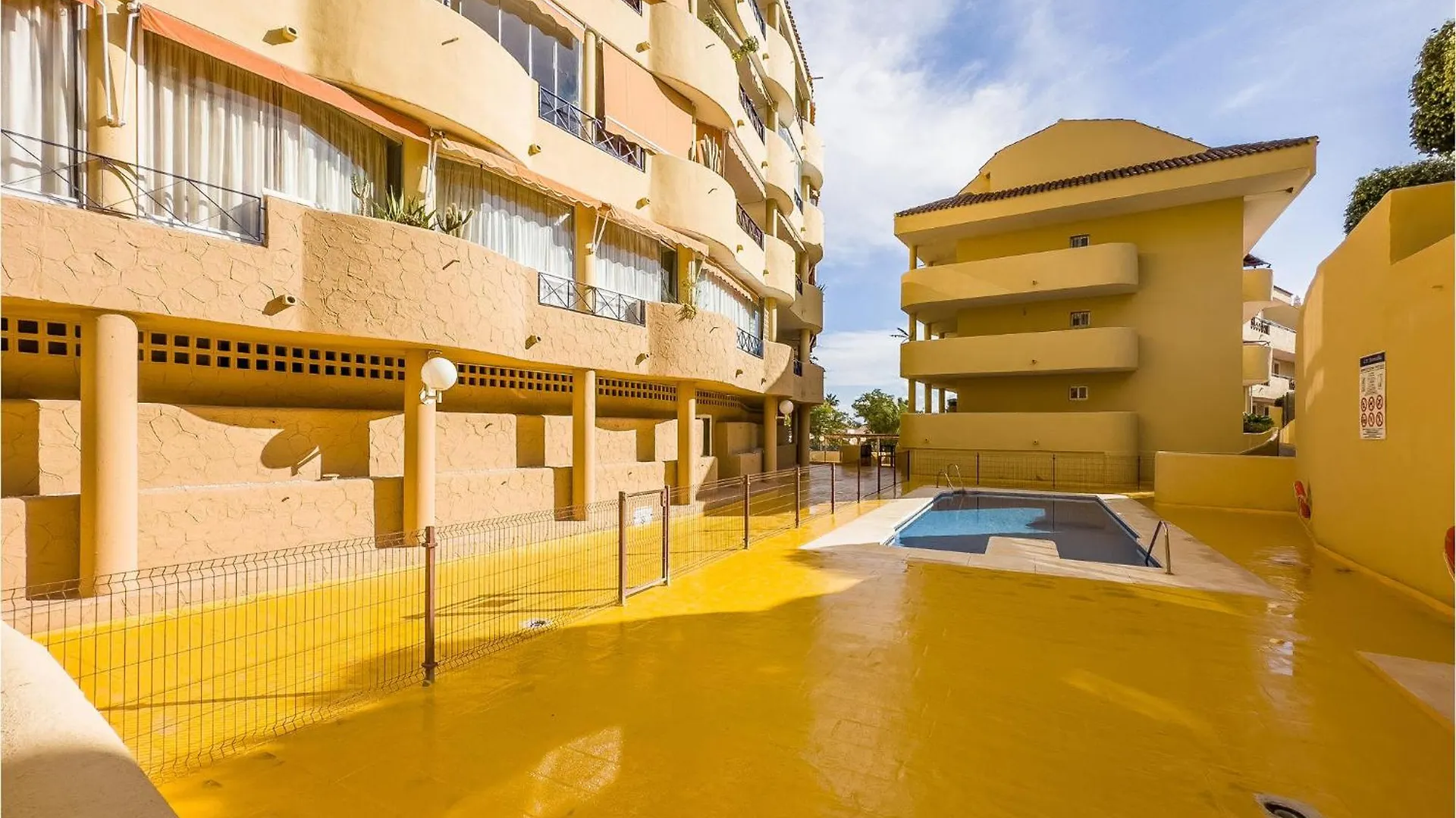 Gorgeous Apartment In Fuengirola With Wifi