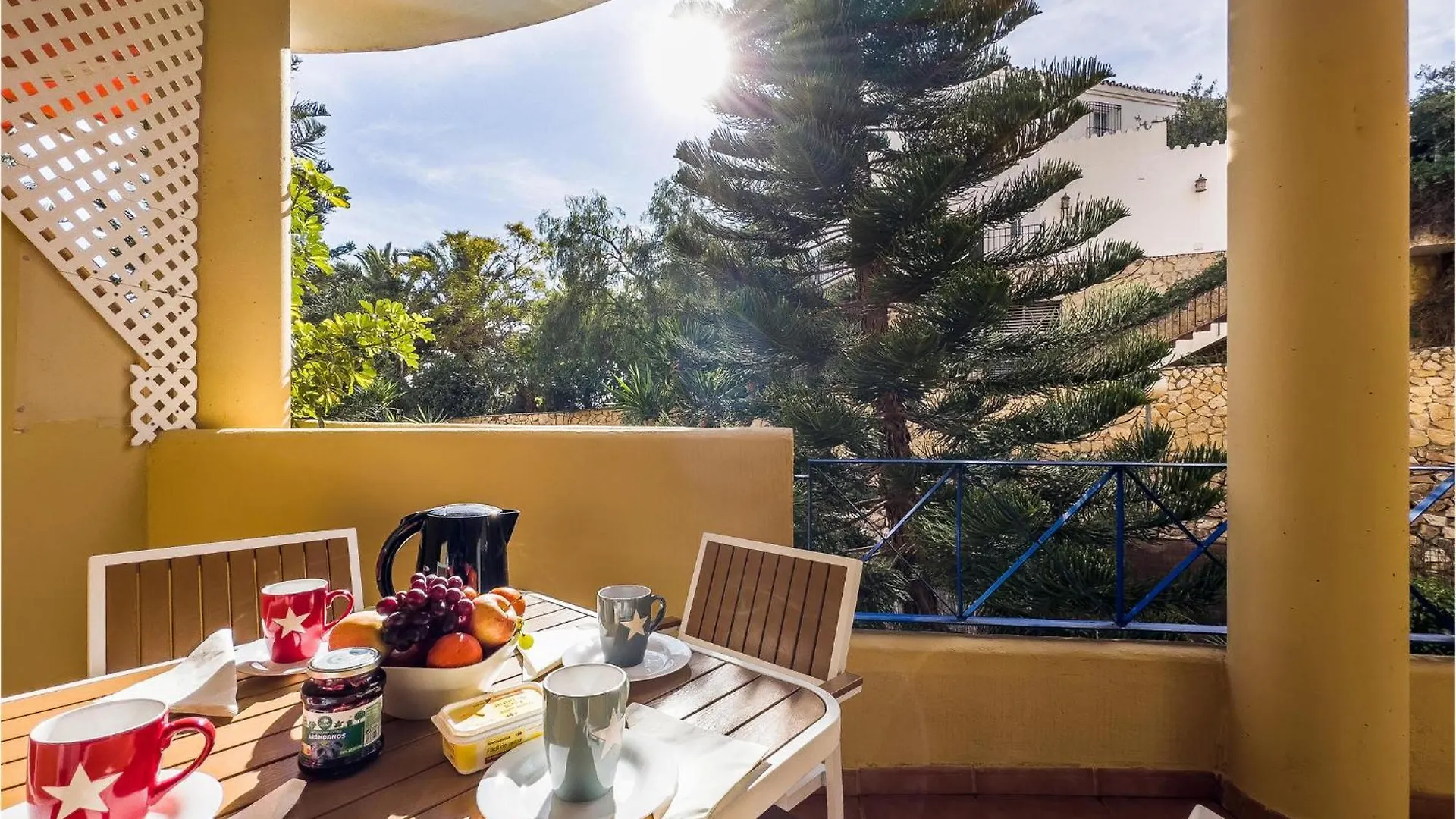 Gorgeous Apartment In Fuengirola With Wifi 0*,