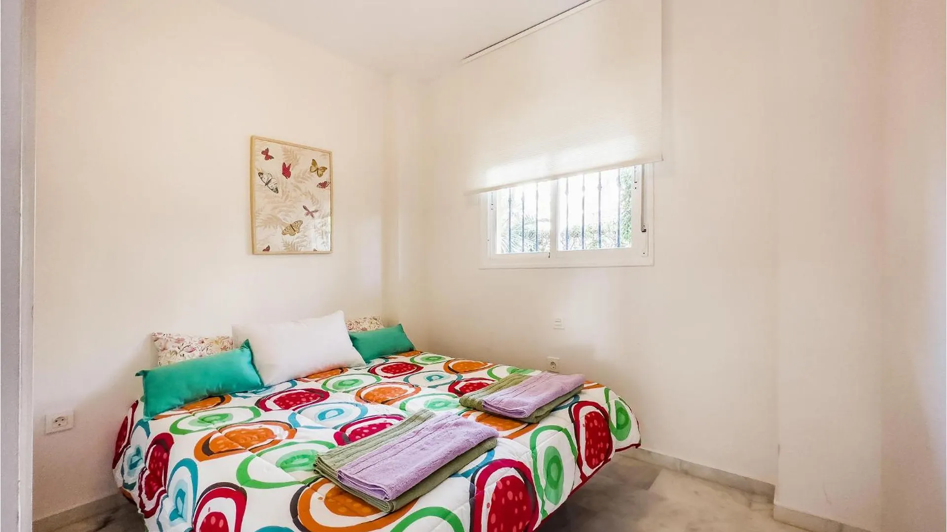 Gorgeous Apartment In Fuengirola With Wifi